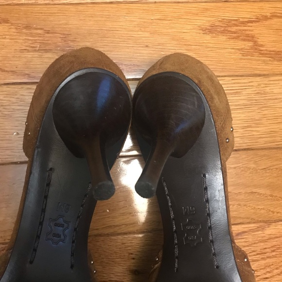 MICHAEL KORS BROWN SUEDE LEATHER POINTY TOE PUMPS - Picture 8 of 8